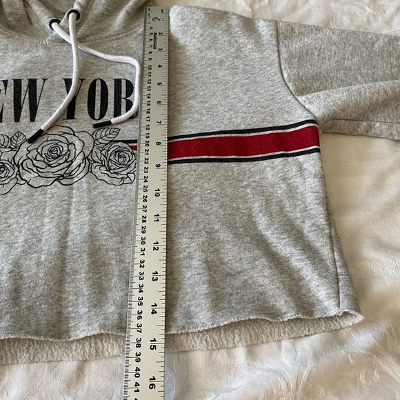 Women's New York Spell Out Cut Off Long Sleeve Crop Top Sweatshirt Hoodie Small - Picture 12 of 13